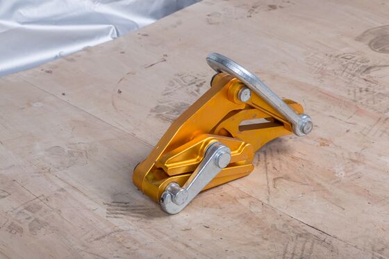 Buy Lightweight Aluminum Alloy Power Cable Clamp with Secure Grip Design and Weather Resistant for 40kN Load Capacity online manufacture