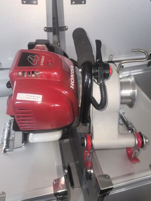 Buy Portable Cable Feeder with 700kg Capacity and Honda GX50 Gasoline Engine for Efficient Cable Laying online manufacture