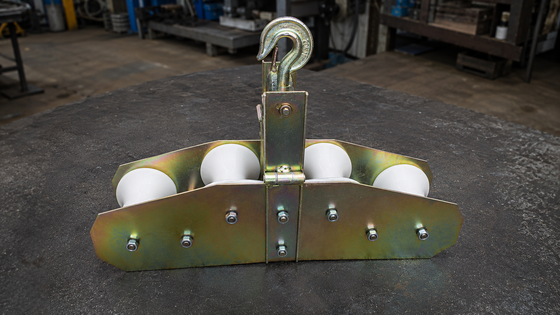 Buy 20kN Rated Load OPGW Cable Pulley Block with Max 22mm Cable Diameter and Cable Protection Design online manufacture