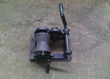 Portable Manual Hand Wire Rope Winch /  Mini Hand Winch For Power Construction